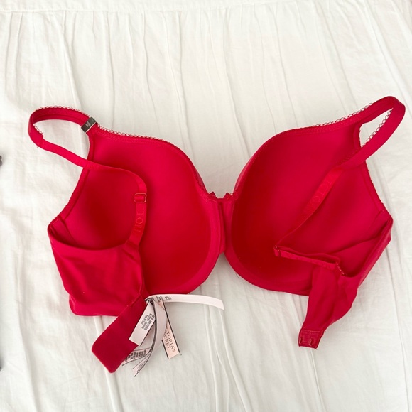 NEW Victorias Secret Body by Victoria Bra - Picture 3 of 4